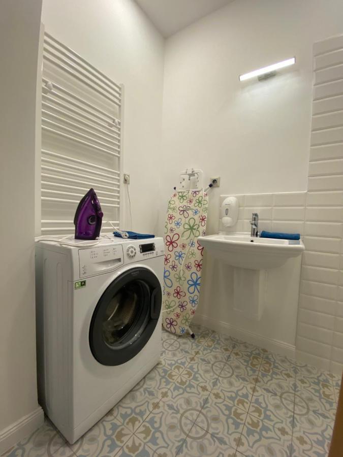 2 Bedroom 107 M2 Loft With Balcony Βουδαπέστη Εξωτερικό φωτογραφία