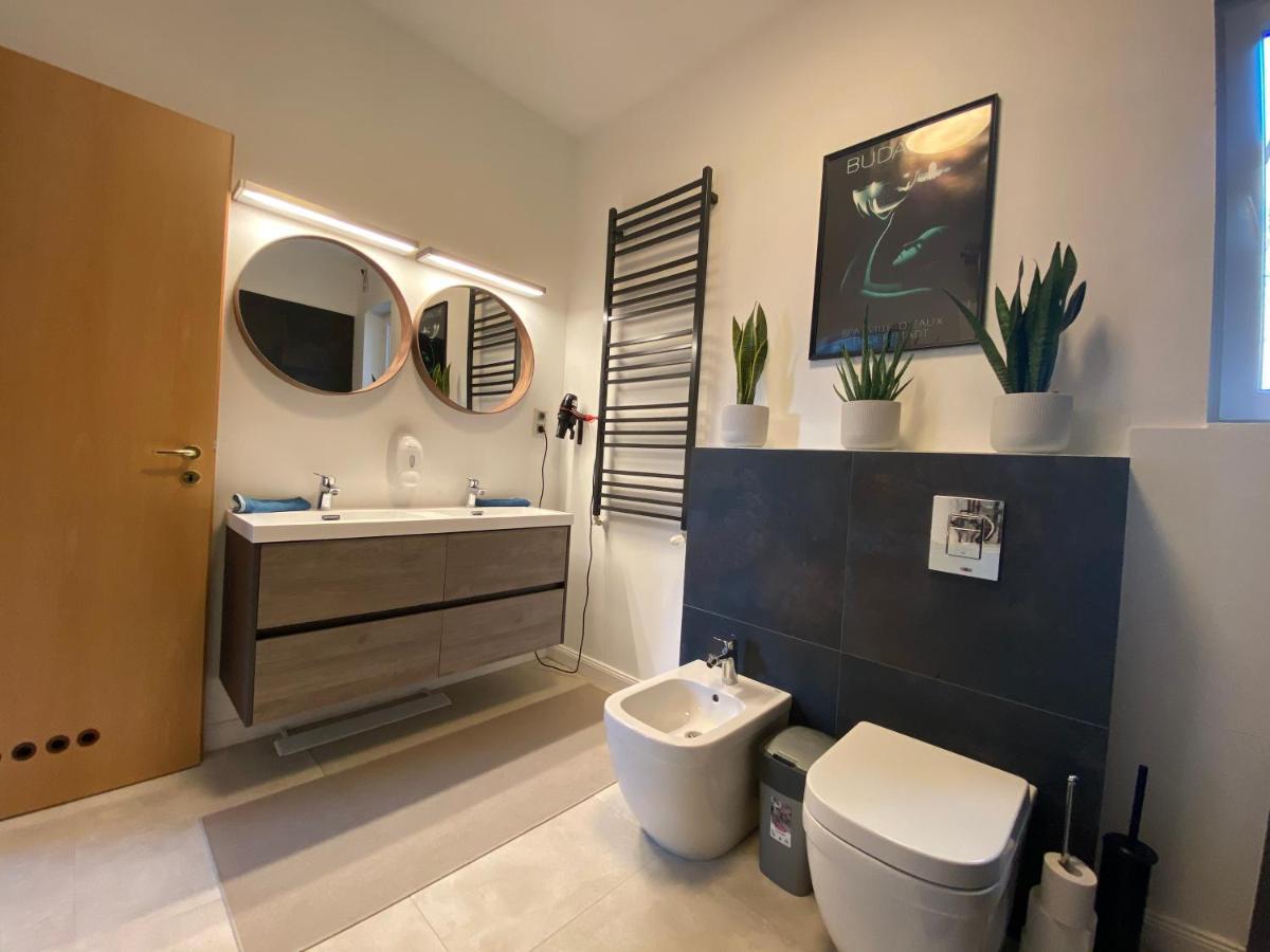 2 Bedroom 107 M2 Loft With Balcony Βουδαπέστη Εξωτερικό φωτογραφία
