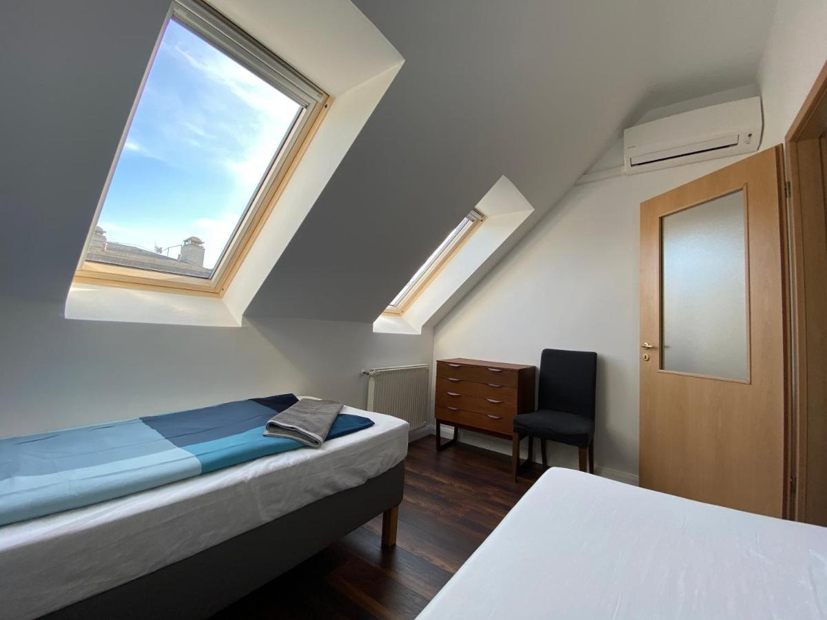 2 Bedroom 107 M2 Loft With Balcony Βουδαπέστη Εξωτερικό φωτογραφία